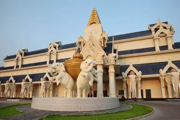 Savan vegas hotel casino